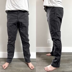 Uniqlo Men’s Straight Chino Pants, Dark Grey